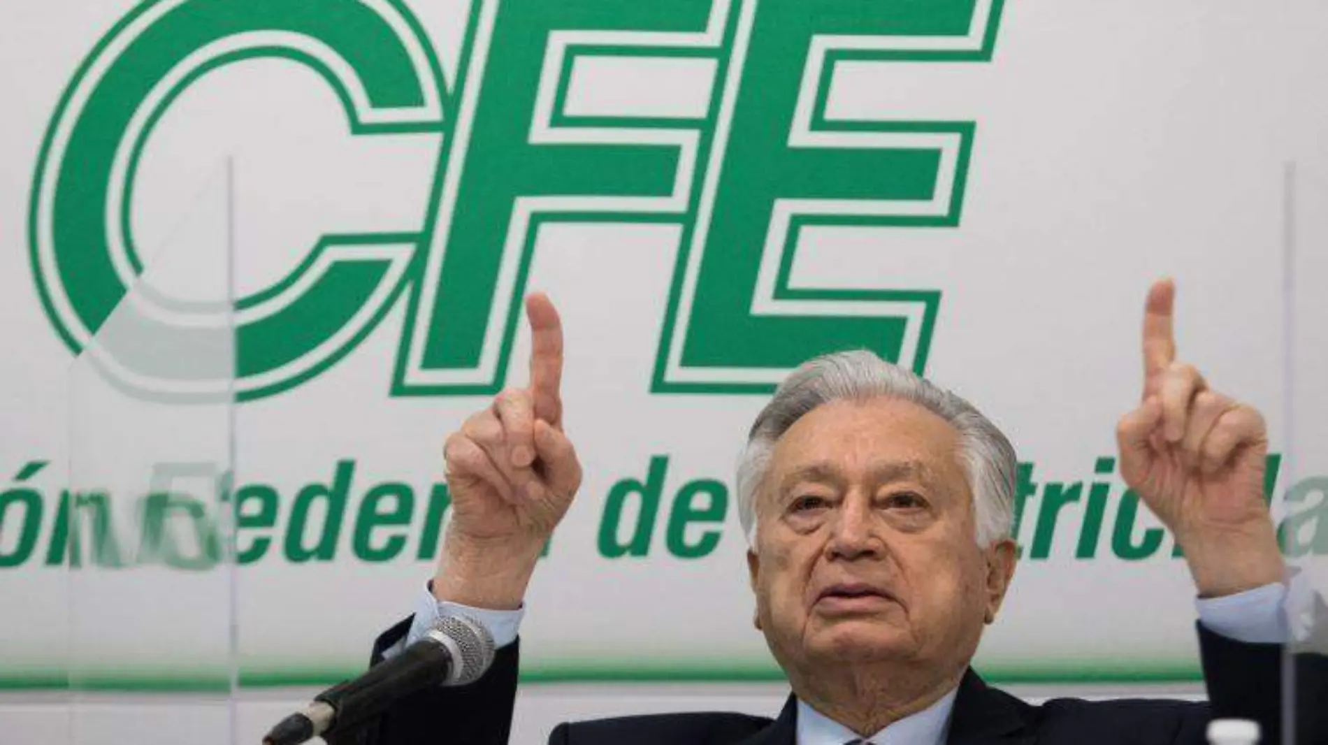 Bartlett responde señalamientos del CCE